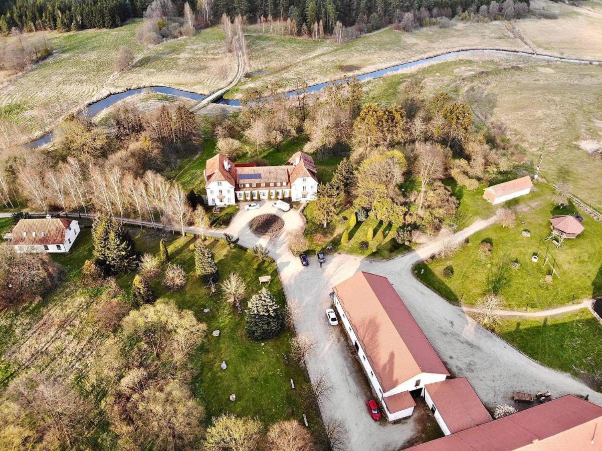Palac Wojciechy エクステリア 写真