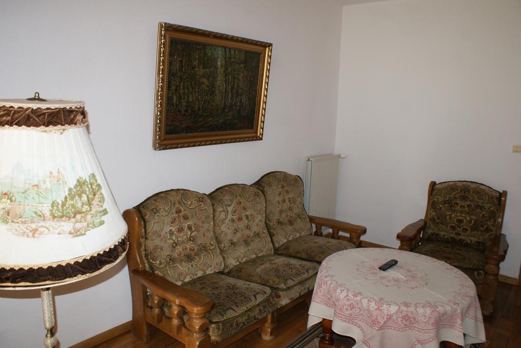 Palac Wojciechy エクステリア 写真
